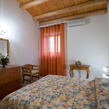 Agriturismo Borgo Degli Ulivi Canicattini Bagni Exterior photo