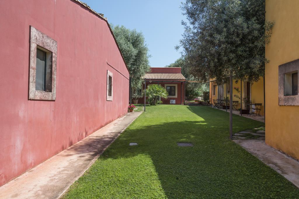 Agriturismo Borgo Degli Ulivi Canicattini Bagni Exterior photo
